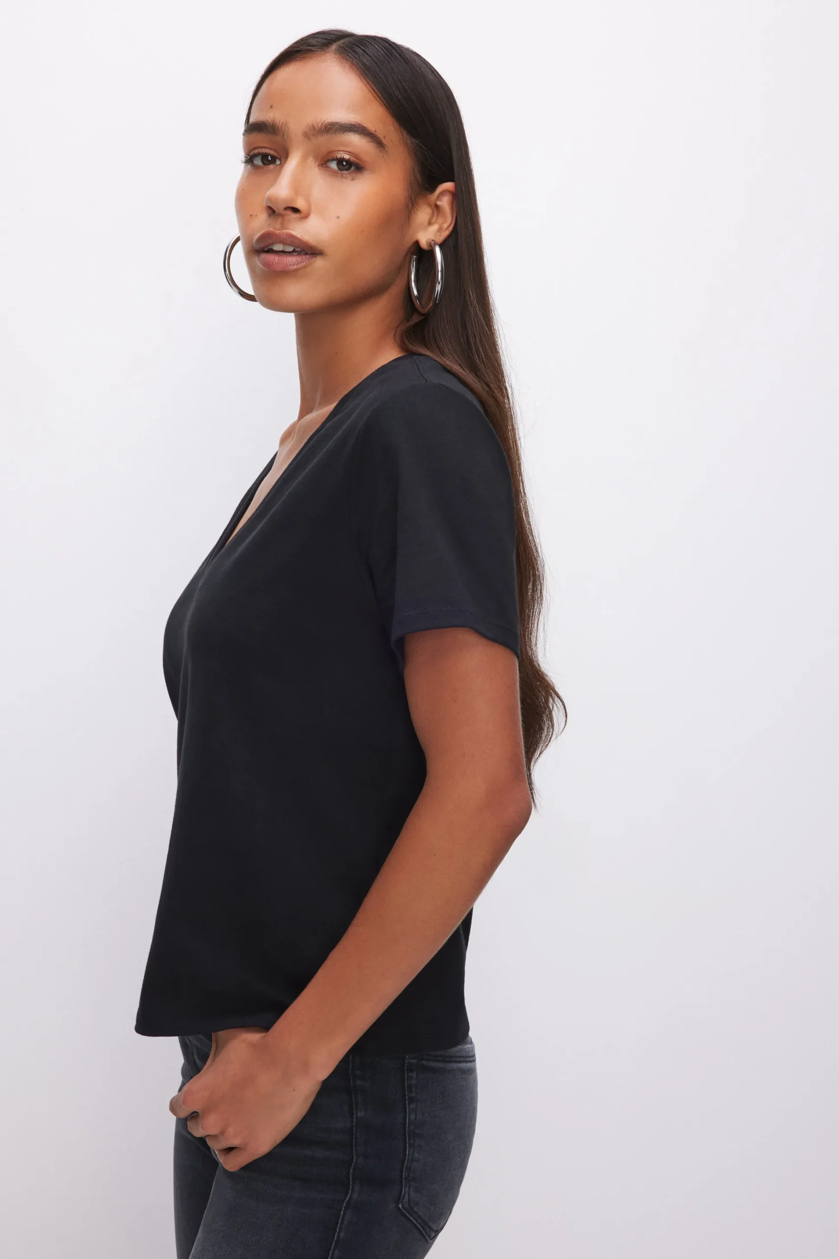 cotton classic v-neck tee