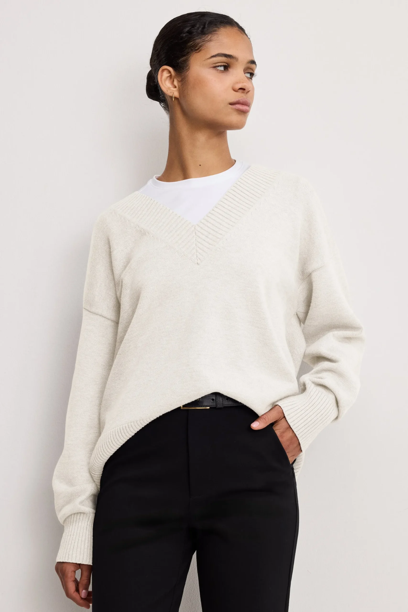 deep v knit sweater