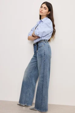 good ease petite relaxed jeans