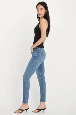 good legs skinny jeans
