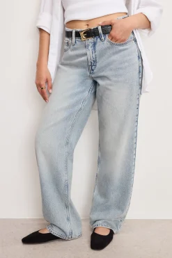 good petite 90s relaxed jeans