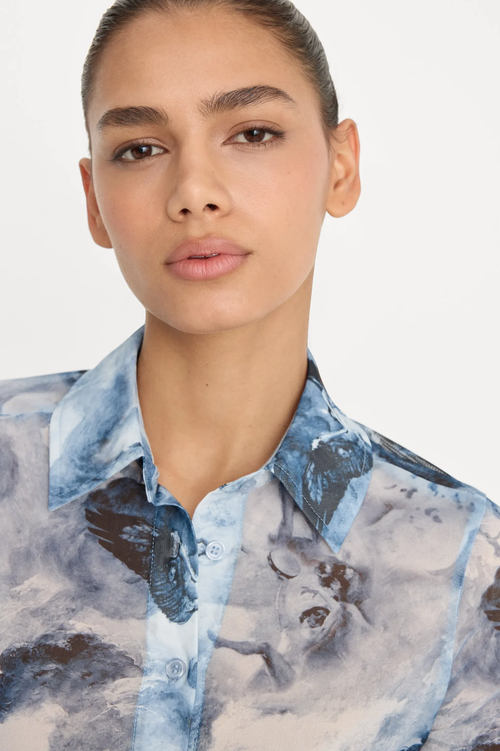 mesh button up top