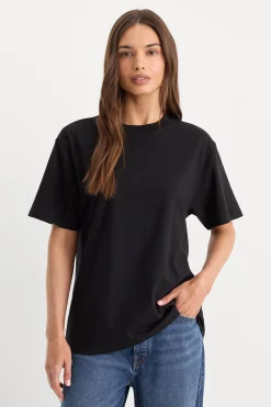 the oversized tee