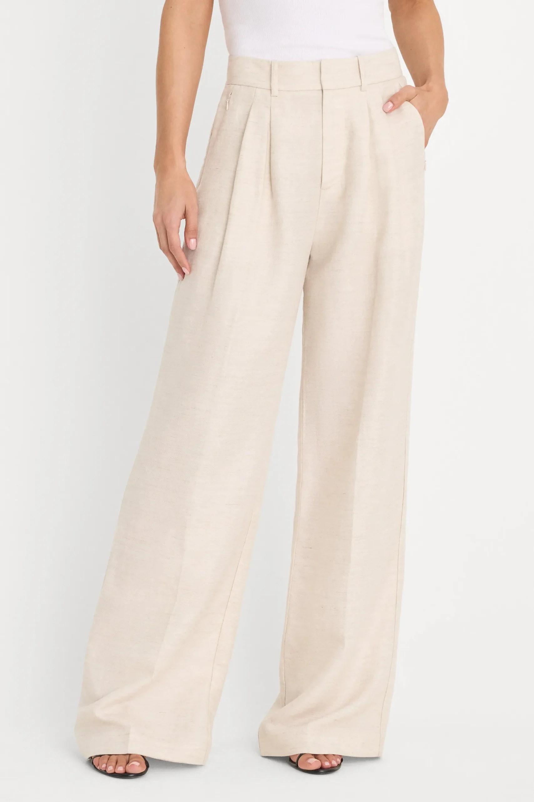 the relaxed linen trouser