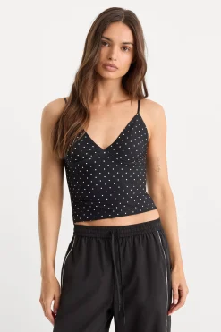 the weightless sculpting modern tank